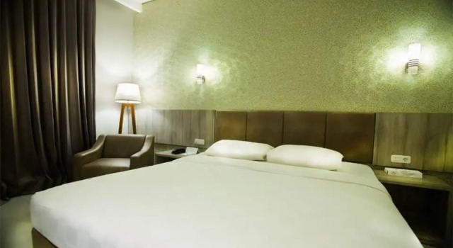 Raden Wijaya Hotel, Rezervovat Hotel Mojokerto East Java