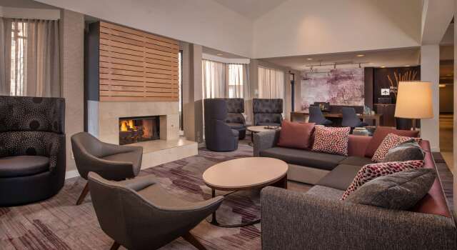 Courtyard Columbia, Book Hotel Hoteller i Columbia med parkering, Parkering