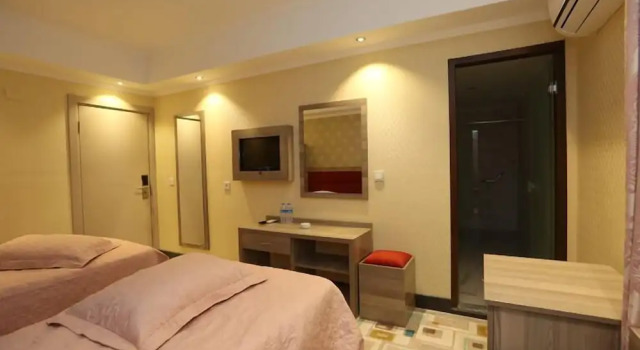 Трёхместный номер Standard с видом на море Mora Hotel