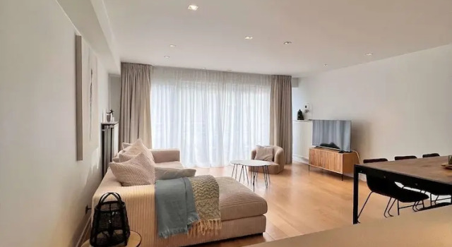 Апартаменты Huswell - Cozy Apartment Near the Beach Shops With Terrace