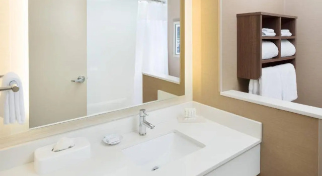 Четырёхместный люкс Fairfield Inn & Suites by Marriott Savannah Downtown Historic District