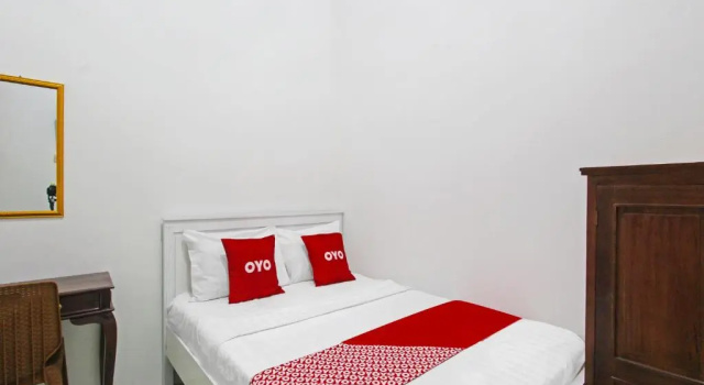 Camera Economy Hotel Grand New Si Jago Mitra RedDoorz