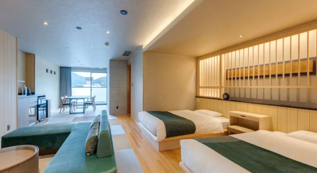 Четырёхместный номер Deluxe UreshinoOnsen URESHINO YADOYA