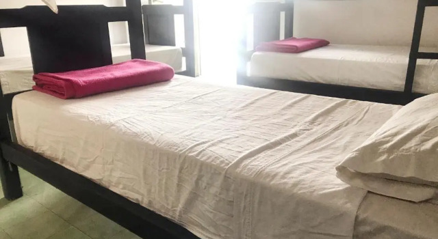 Кровать в общем номере Lacandona Hostel