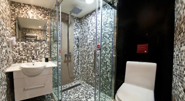 Двухместный номер Deluxe E-House Hotel