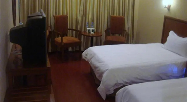 Двухместный номер Business GreenTree Inn Ji‘nan Shanda Road Business Hotel