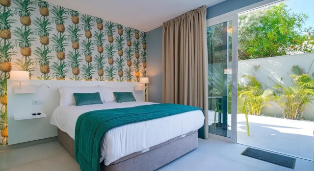 Villa RG Boutique Hotel, Забронировать Вилла Виллы Плайя дель Инглес, рядом с Экуменический храм Эль-Сальвадор, Вилла