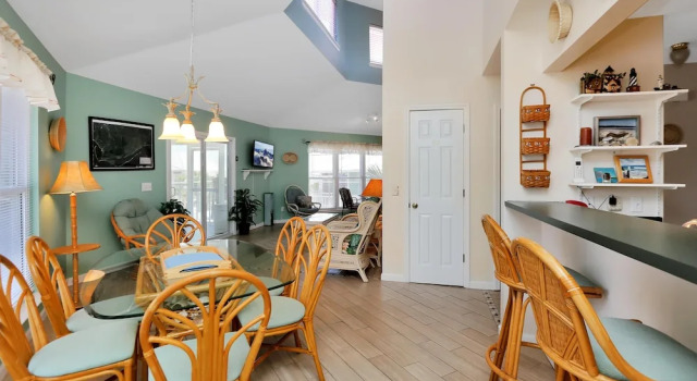 Коттедж с балконом DeLight House