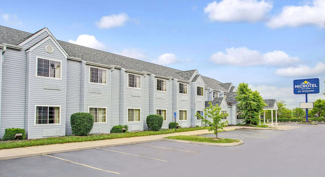 Microtel Inn & Suites by Wyndham Mason, Rezerwuj Hotel Hotele w Mason z parkingiem, Parking