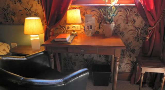 Relais Saint Roch, Prenota Hotel Hotel a Alvernia con parcheggio, Parcheggio