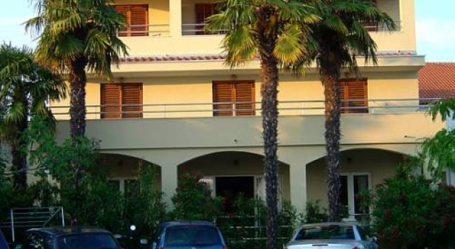 Apartments Ana Sukosan
