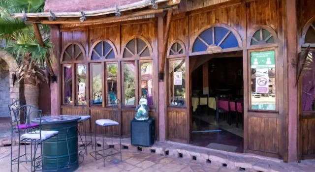 Palais d'Ouzoud, Book Hostel / Vandrerhjem Hoteller i Beni Mellal-Khenifra med pool, Swimmingpool