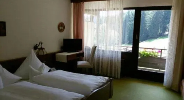 Hotel-Restaurant Jägerhof, Забронировать Отель Унтеррайхенбах Landkreis Karlsruhe