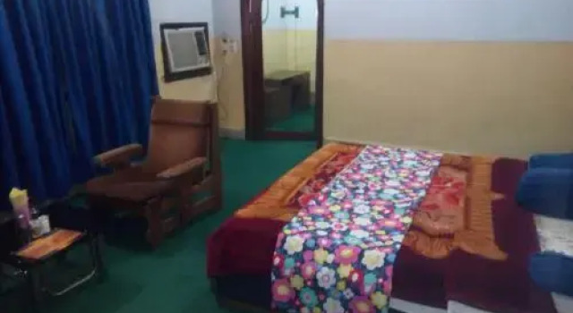 Hotel Sunny, Prenota Hotel Garphalbāri West Bengal