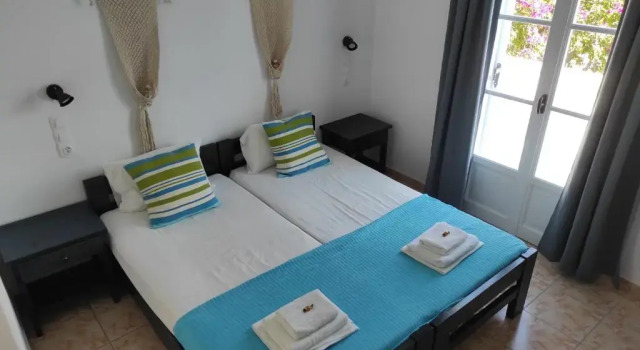Номер Economy Isalos Paros