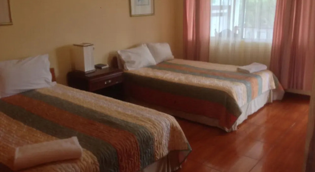 Четырёхместный номер Standard с балконом Hotel Fuego Arenal