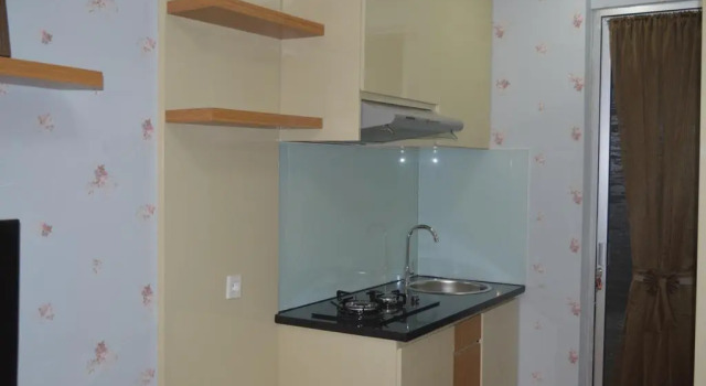 Roomku at Bassura City Apartment