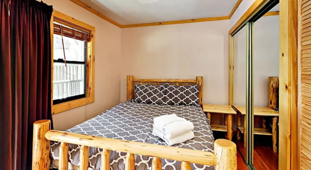 2BR 2BA Heavenly Condo by RedAwning