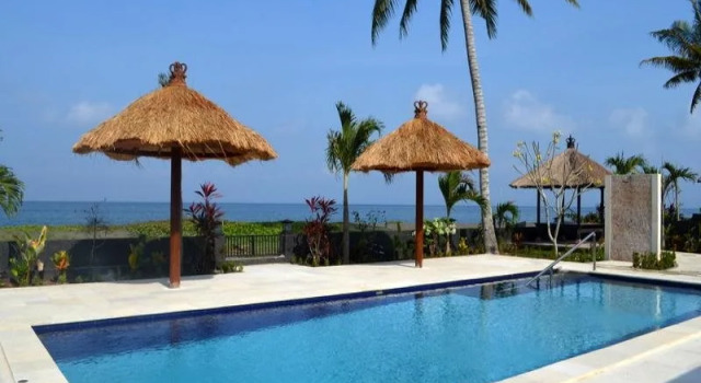 Melaya beach resort Twin bed, Book Resort 4-Star Hotels in East Java, 4*