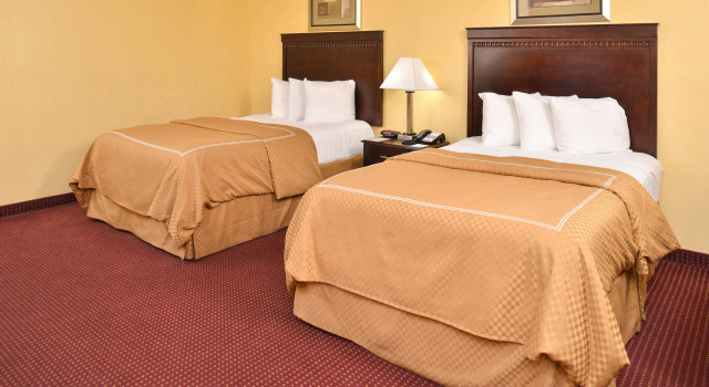 Четырёхместный номер Standard Americas Best Value Inn Winnsboro, LA