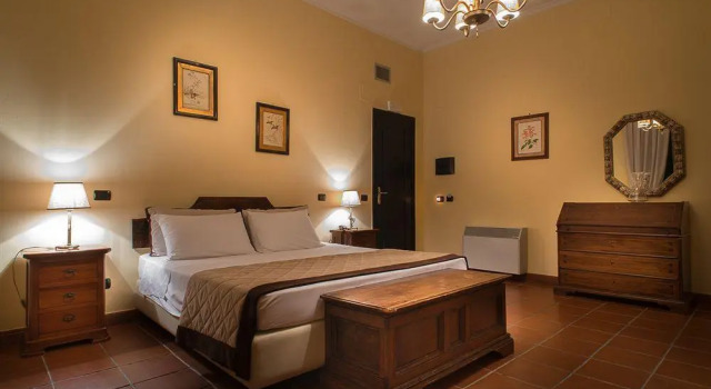 Tenuta Torre Gaia, Rezervasyon Otel Dugenta Campania