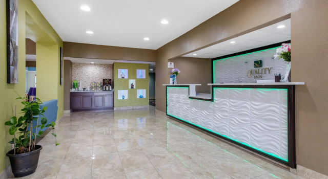 Quality Inn Cadiz, Rezerwuj Hotel Hotele w Cadiz ze śniadaniem, Śniadanie