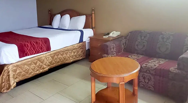 Двухместный номер Standard Hotel McGhee Tyson Airport