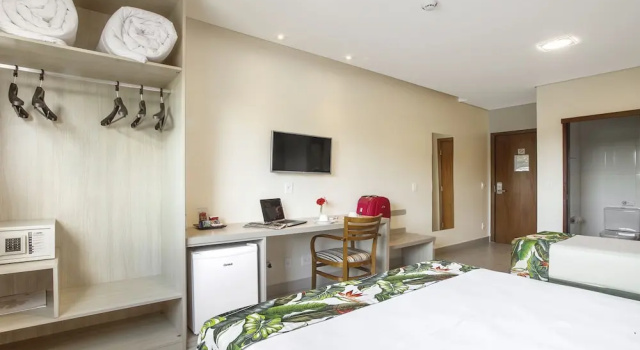 Трёхместный номер Standard Valinhos Plaza Hotel