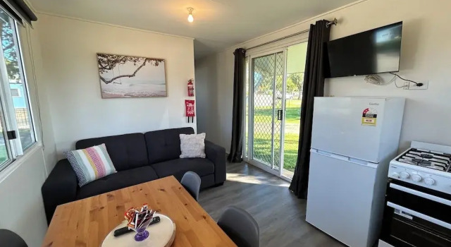Коттедж Classic Mandurah Coastal Holiday Park