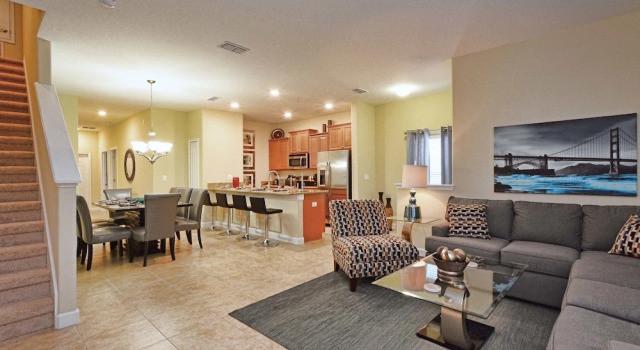 Storey Lake 5 Bedroom Townhome w Pool - 1600ST, Varaa Hotelli Hotellit Kissimmee pysäköinnillä, Pysäköinti