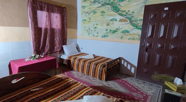 Prends ton temps, Varaa Hotelli Hotellit Souss-Massa-Draa uima-altaalla, Uima-allas