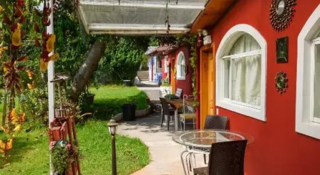 Casa Elalu, Book Hotel Hotels in Quito with Parking, Parking