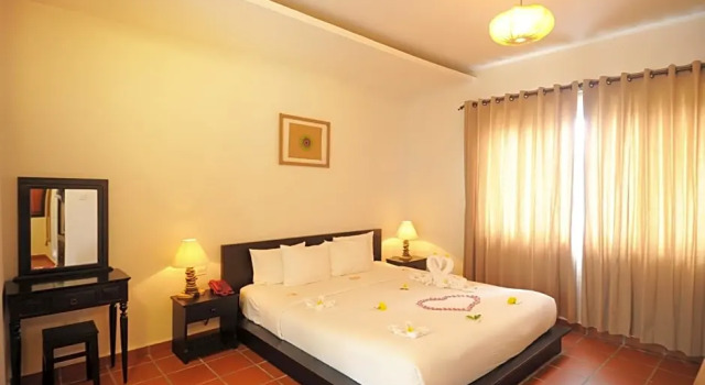 Двухместный номер Deluxe с балконом East West Villa
