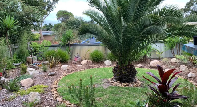 Turquoise Waters B &B -Private Guest suite with massage chair, Book Guesthouse  