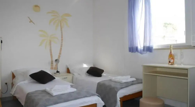 Dugi Rat Seaside Apartments, Rezerwuj Apartament Dugi Rat Split Region
