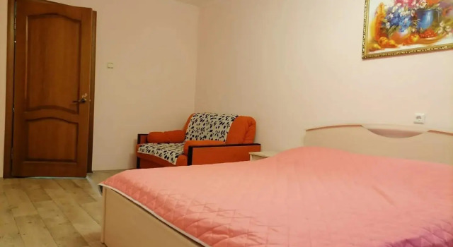 Apartments on Stroykova street 84 building 2, Prenota Appartamento Hotel a Central Russia con parcheggio, Parcheggio