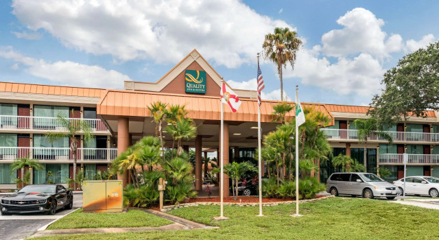 Quality Inn & Suites Tarpon Springs South, Buchen Sie Hotel Palm Harbor Pinellas County