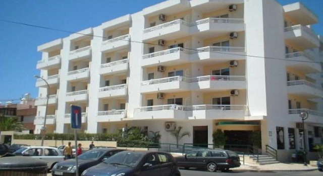Aparthotel Calema Avenida Jardim, Забронировать Апарт-отель Монте-Горду Сотавенто, рядом с Пляж Monte Gordo