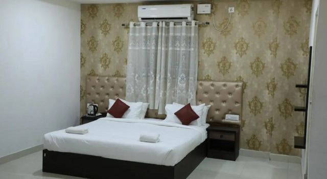 Krishna's Landmark Business Hotel, Rezervovat Hotel Hotely v Bangalore s parkováním, Parkování