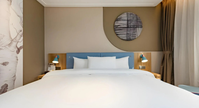 Home Inn Dongfeng Square, Prenota Hotel Panlong Kunming