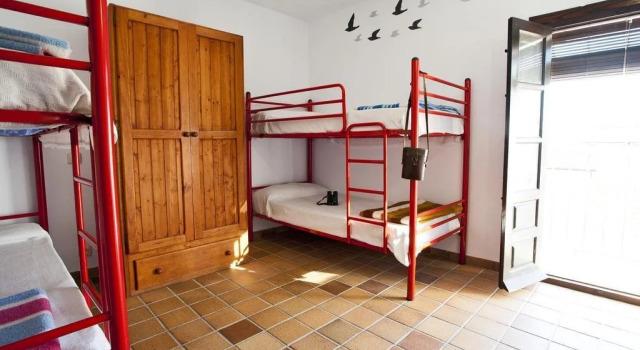 Albergue y Alojamiento en Monfragüe. Centro de Educación Ambiental La Dehesa, Prenota Hotel Torrejón el Rubio 