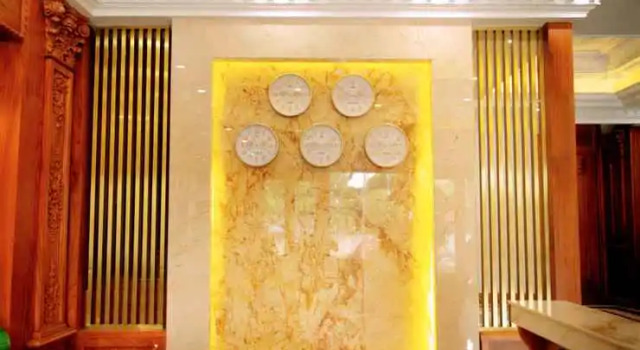 Khách sạn Le Royal, Prenota Hotel Duc Trong Vietnam