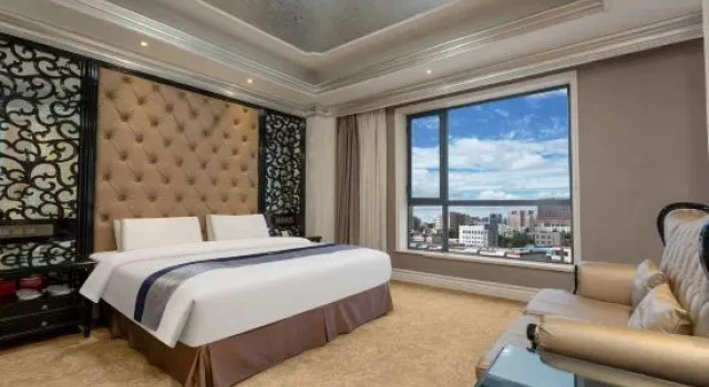 Люкс Deluxe Homeinn Aifeel Hotel (Ordos Wanda Plaza Central Hospital)