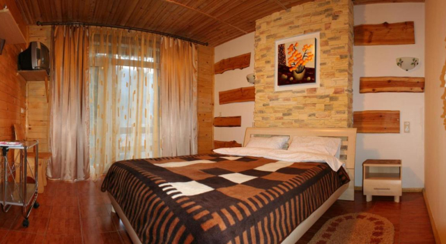 Pid Khomiakom, Prenota Hotel Hotel a Ivano-Frankovsk con parcheggio, Parcheggio