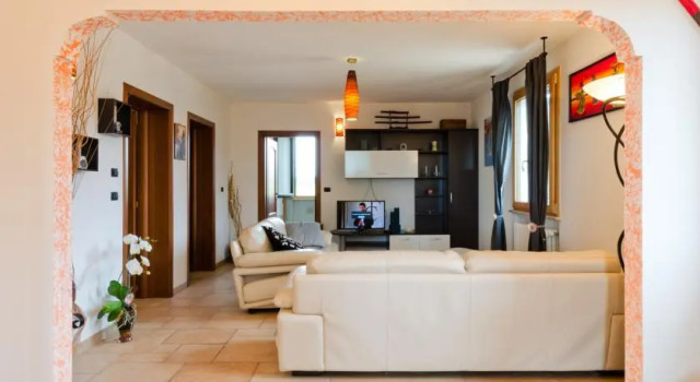 Villa Marzoni Salento, Rezerwuj Willa Hotele w Salve z basenem, Basen