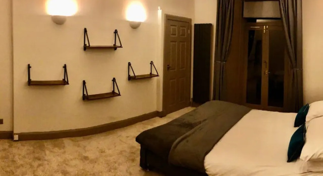 Superhost Newly Refurbished