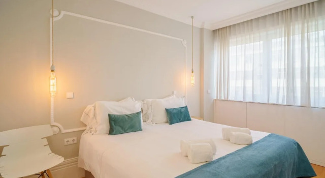 Feel Porto Downtown Charming Apartment I, Varaa Huoneisto Hotellit Porto pysäköinnillä, Pysäköinti