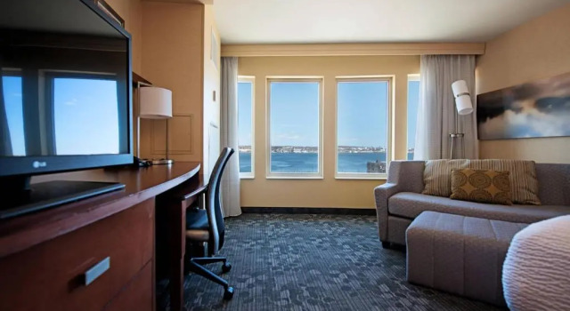 Номер Standard с видом на гавань Courtyard by Marriott Halifax Downtown