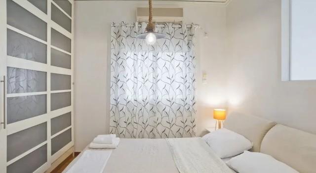 George s in Kalithea, Buchen Sie Hotel Moschato Attika