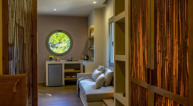 Люкс Forest Resort Suites Skiathos